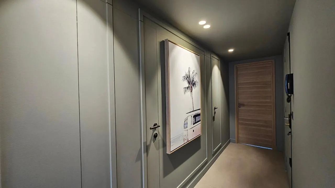 Cannes Banane 3 Pieces Renove Tout Equipe Au Coeur De Cannes - Garage Prive 0*,